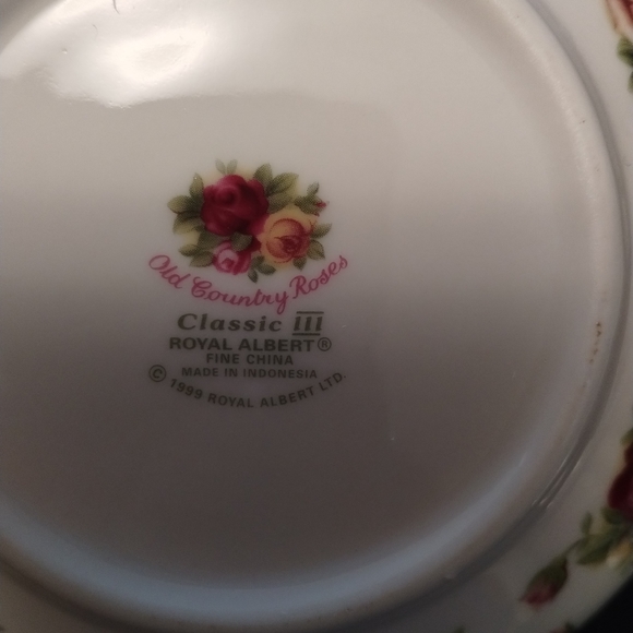 VTG. "Old Country Roses" Tea Pot - Picture 2 of 6